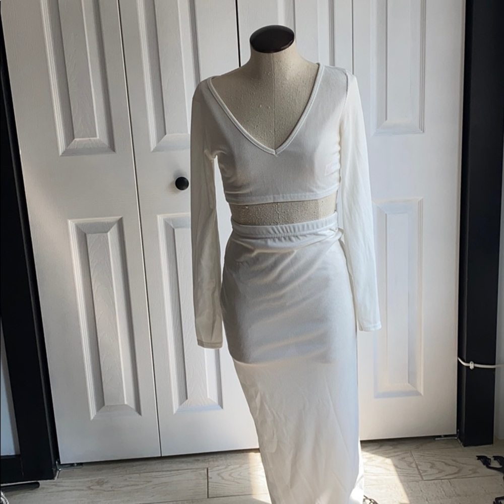 Two piece skirt set